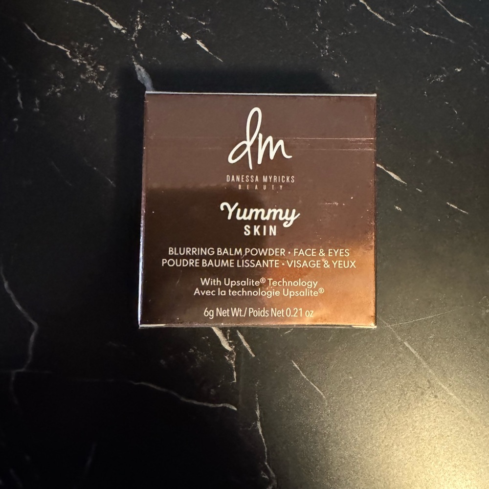 Danessa Myricks Yummy Skin Blurring Balm Powder